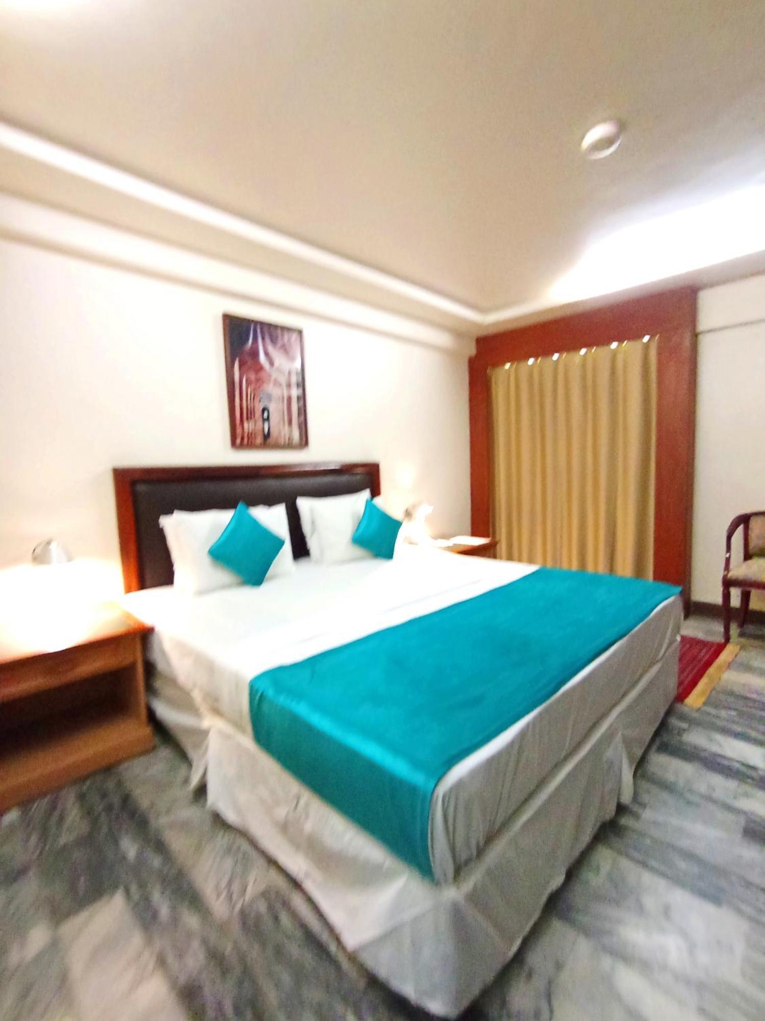 Hotel One Karachi Eksteriør bilde