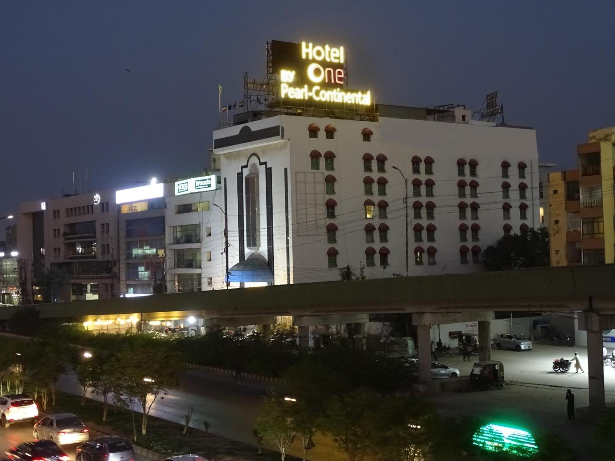 Hotel One Karachi Eksteriør bilde